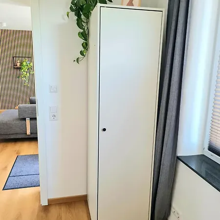 Modernes Mit Blick Ins Gruene Appartement *