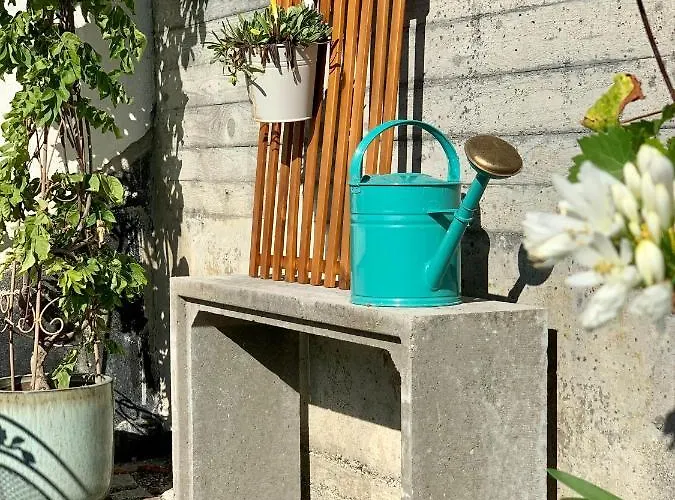 Modernes Mit Blick Ins Gruene