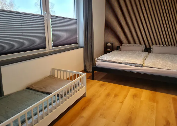 Modernes Mit Blick Ins Gruene Apartment